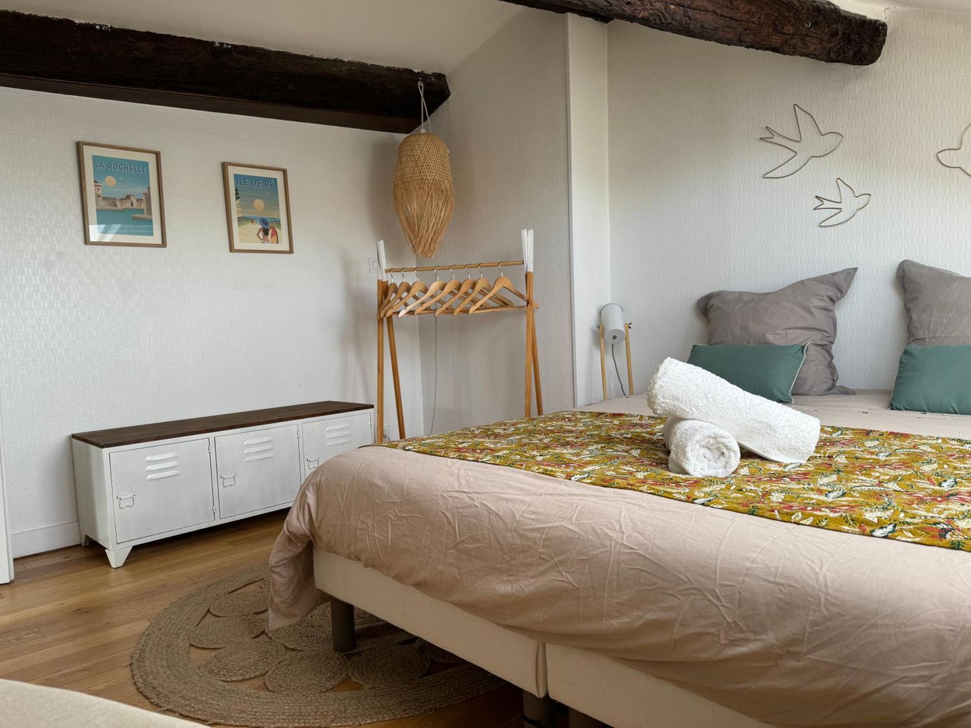 Ღ La Cabane Rochelaise • Vue Sur Le Vieux-Port La Rochelle  Exterior photo