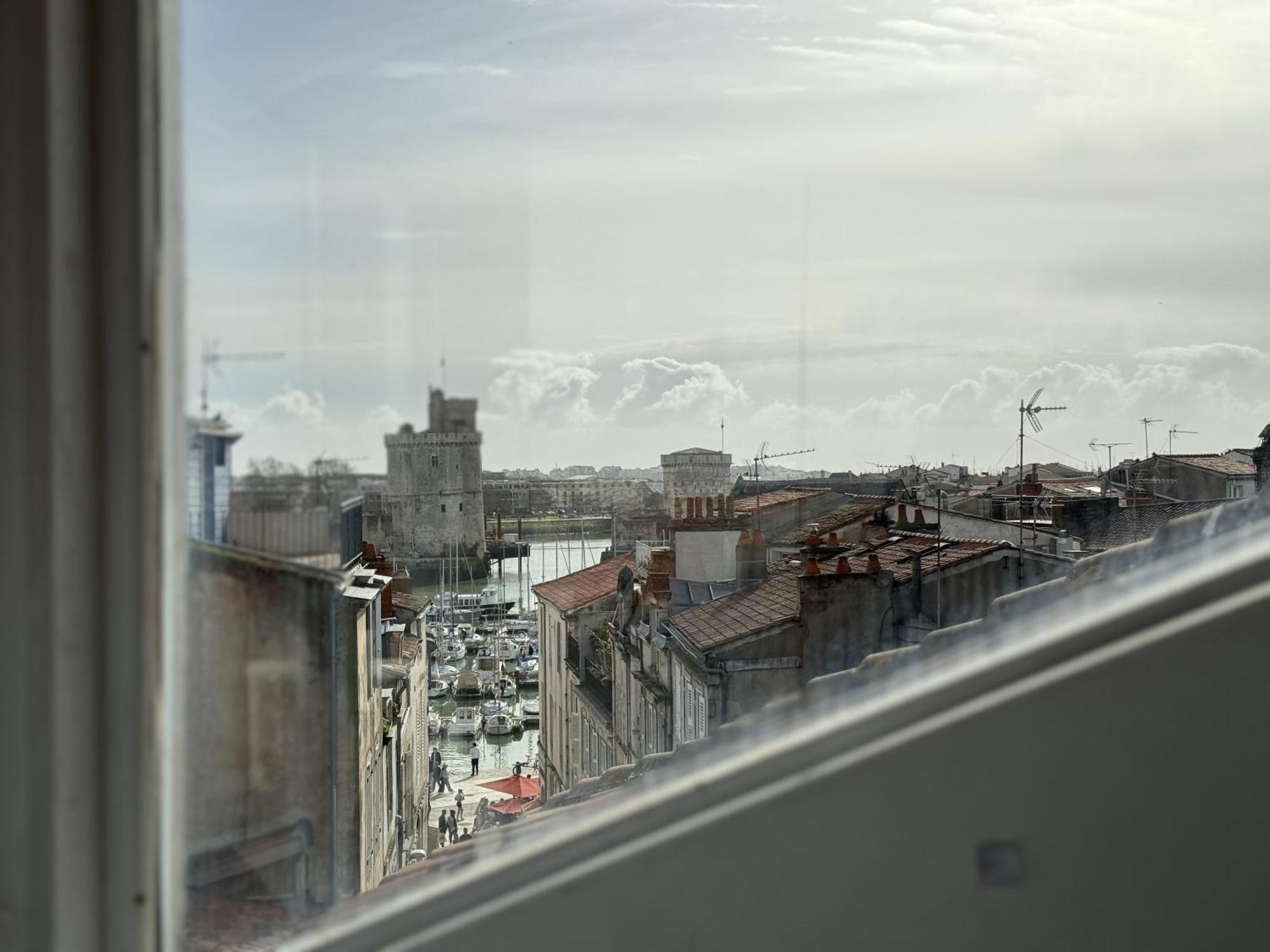 Ღ La Cabane Rochelaise • Vue Sur Le Vieux-Port La Rochelle  Exterior photo